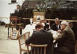 Franz Binzer spricht vor der Preisverteilung